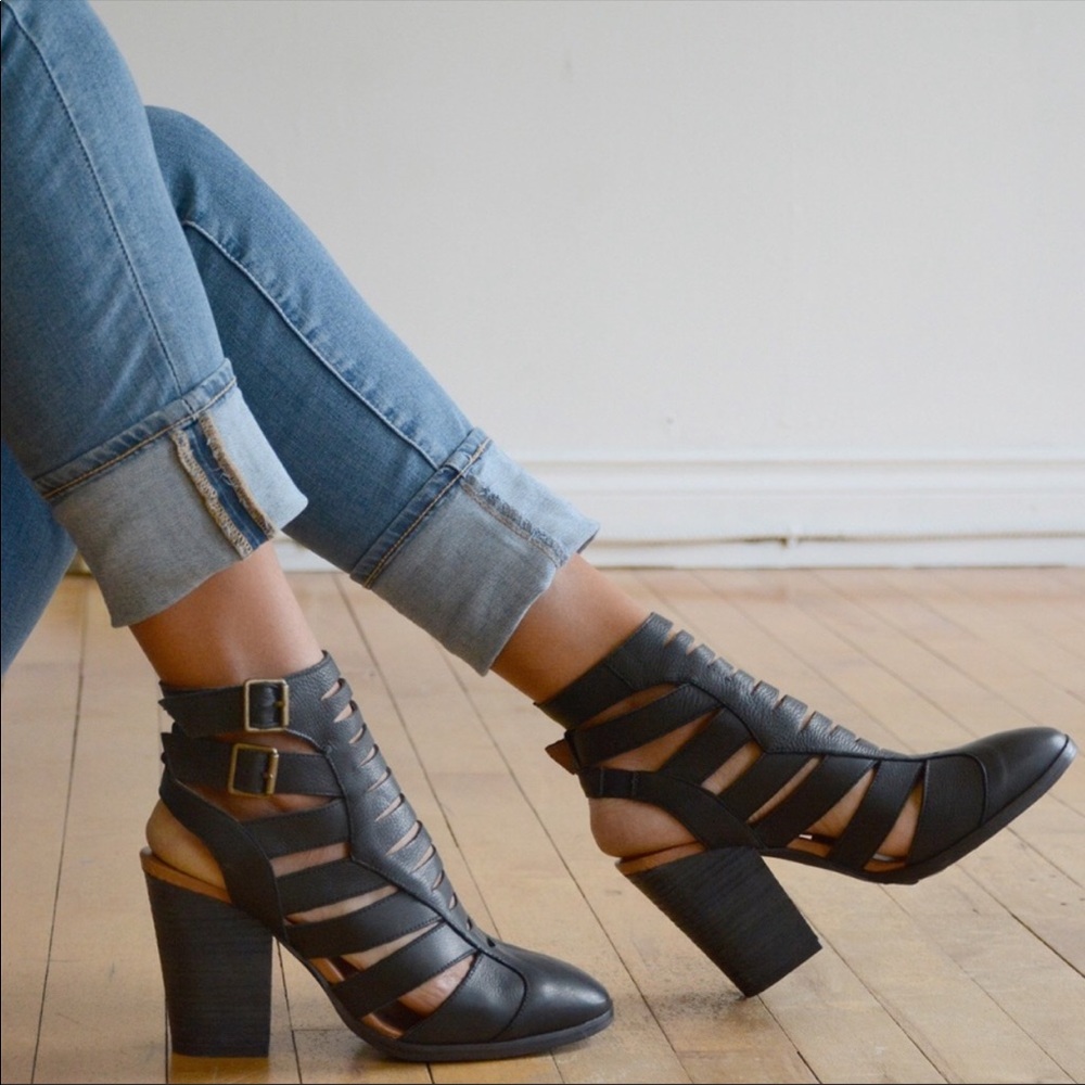 Free People Hayes heel boot black size 9